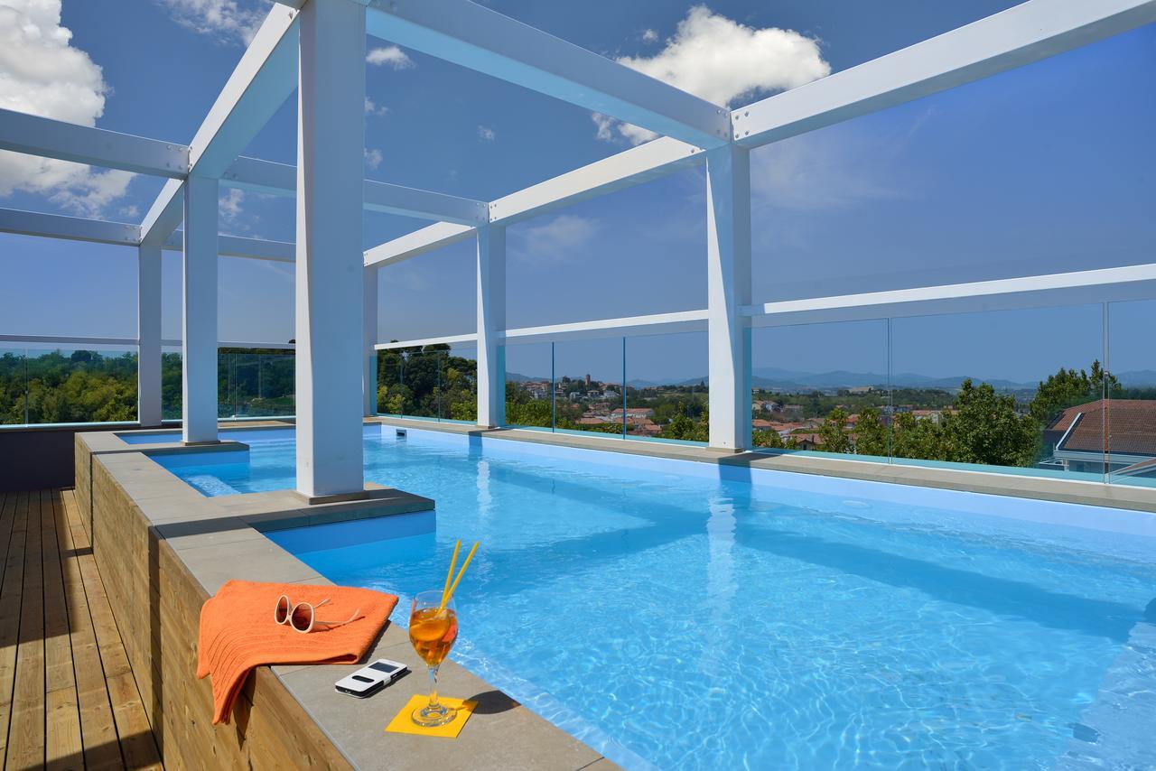 Embassy Hotel & Spa 卡托利卡 外观 照片