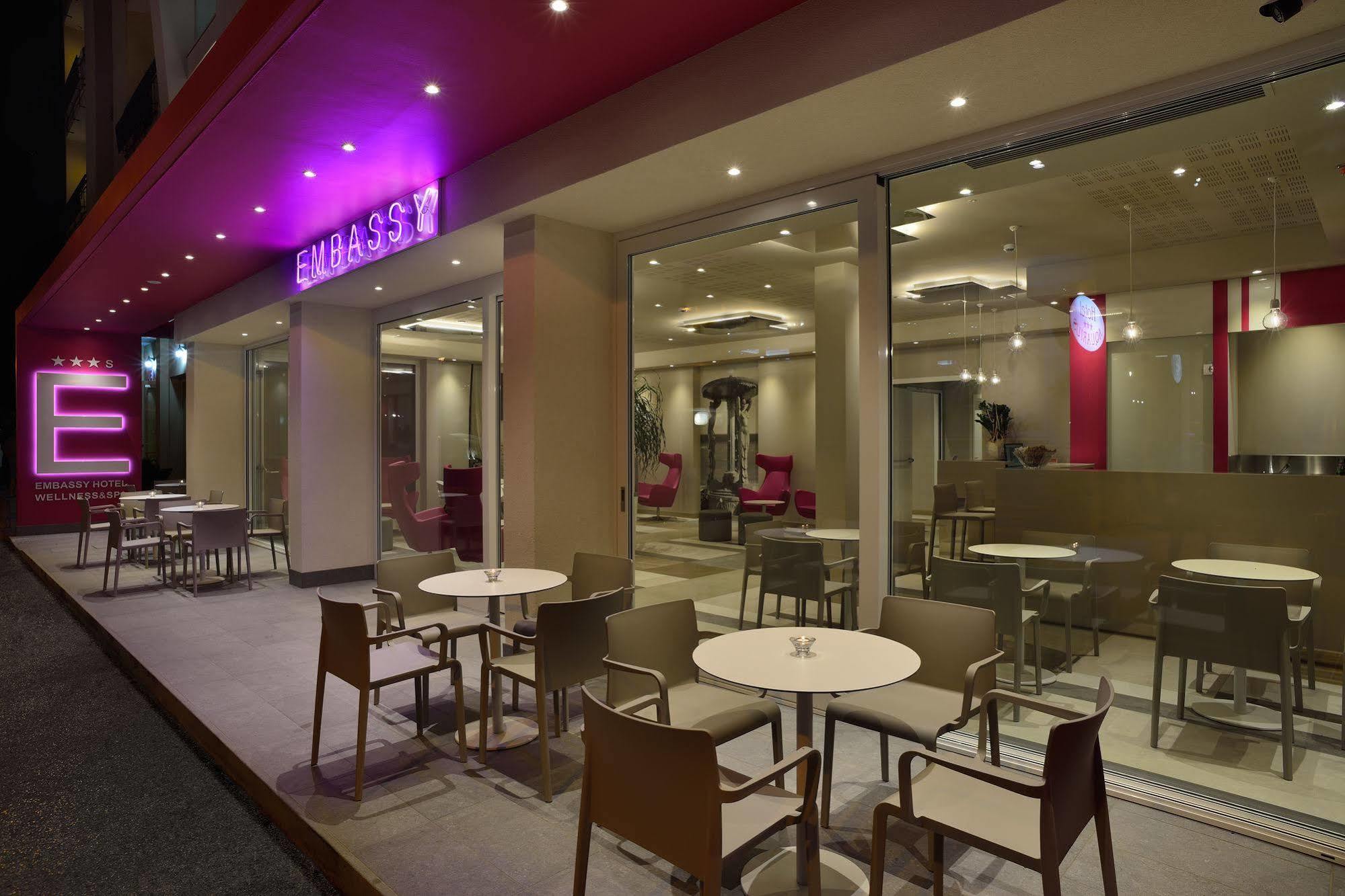 Embassy Hotel & Spa 卡托利卡 外观 照片