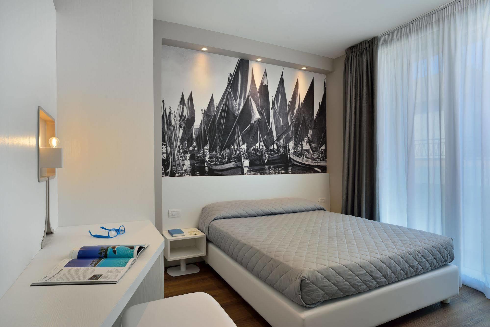 Embassy Hotel & Spa 卡托利卡 外观 照片